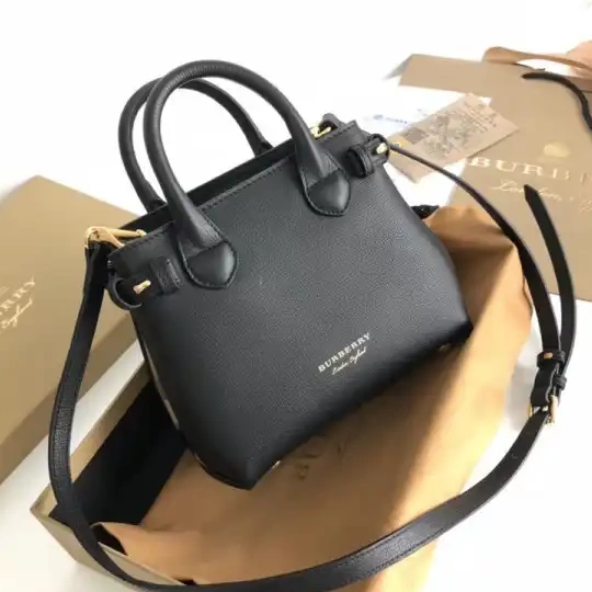 Official First Bag Ru The Banner Leather Baby Burberry Check House and in 0602